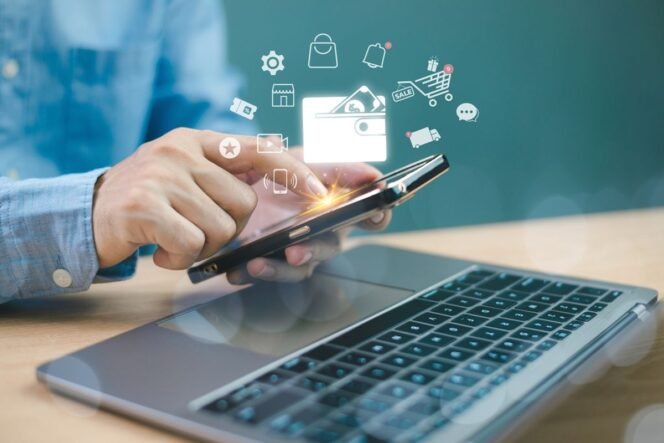 
					Dompet digital memiliki sejumlah fitur yang untuk memenuhi kebutuhan transaksi harian pengguna.
